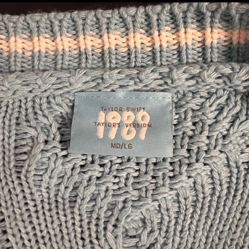 Taylor Swift Speak Now & 1989 Cardigan Bundle M/L — Authentic Merch - Picture 4 of 13